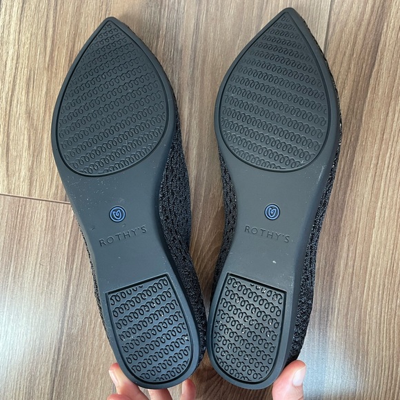 Rothy’s Black Honeycomb Point Flats Size 8 - Picture 3 of 12